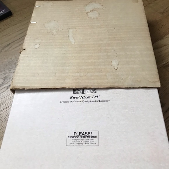 1979 Roger Brown seal pup plate in like new condition. - Picture 15 of 16